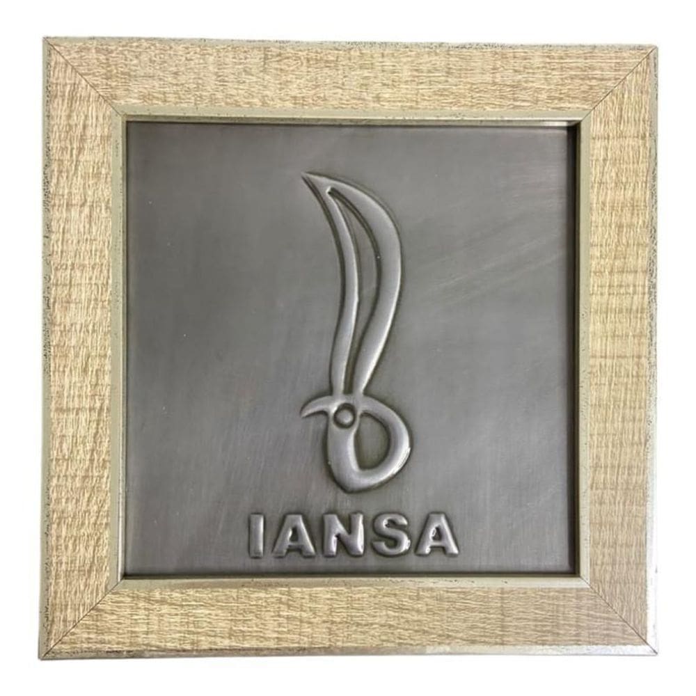 Quadro Orixá Iansã Em Aço E Madeira Carvalho 16,5X16,5Cm