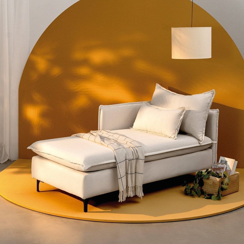Sofá Modular Chaise Braço Lateral com Pé Metal Sôma Cabecasa Madeiramadeira Linho Natural