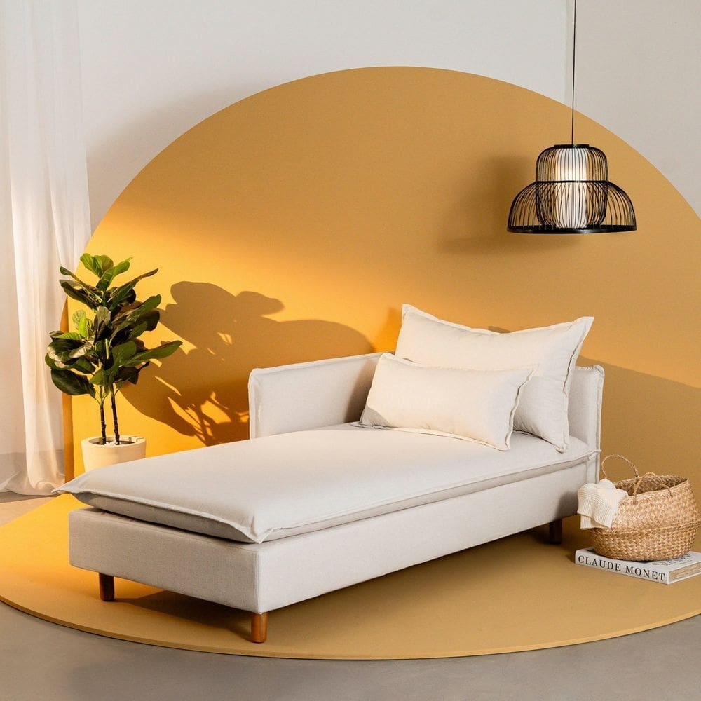 Sofá Modular Chaise Braço Lateral Com Pé Madeira Sôma CabeCasa MadeiraMadeira Linho Natural