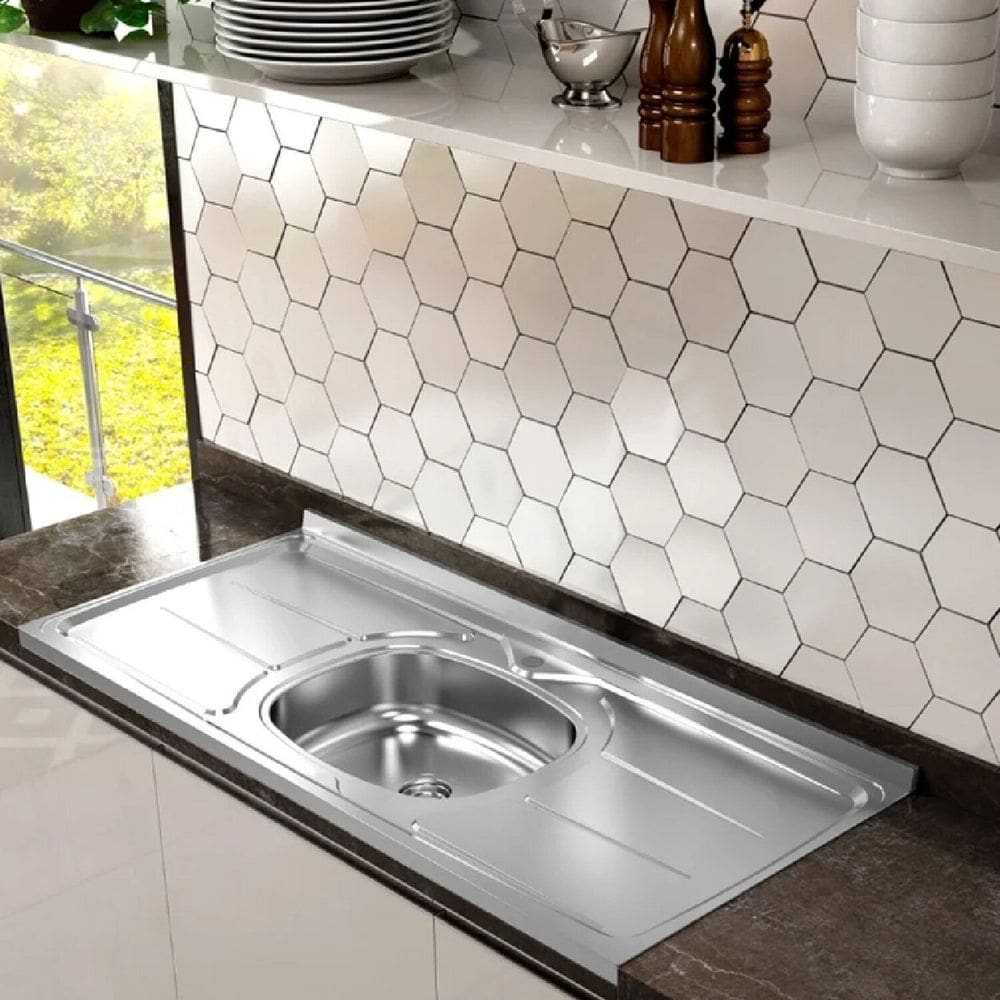 Pia de Cozinha em Aço de 180cmx56cm Concretada sem Válvula Plus 30 Inox