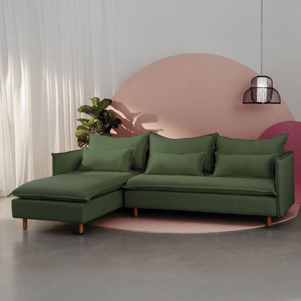Sofá Modular 3 Lugares com Chaise e Pé Madeira Sôma Cabecasa Madeiramadeira Verde