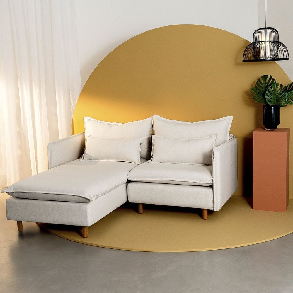 Sofá Modular 2 Lugares com Chaise e Pé Madeira Sôma Cabecasa Madeiramadeira Linho Natural
