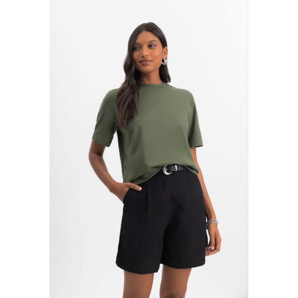 Blusa feminina em malha Essendi Blusa feminina em meia malha Essendi