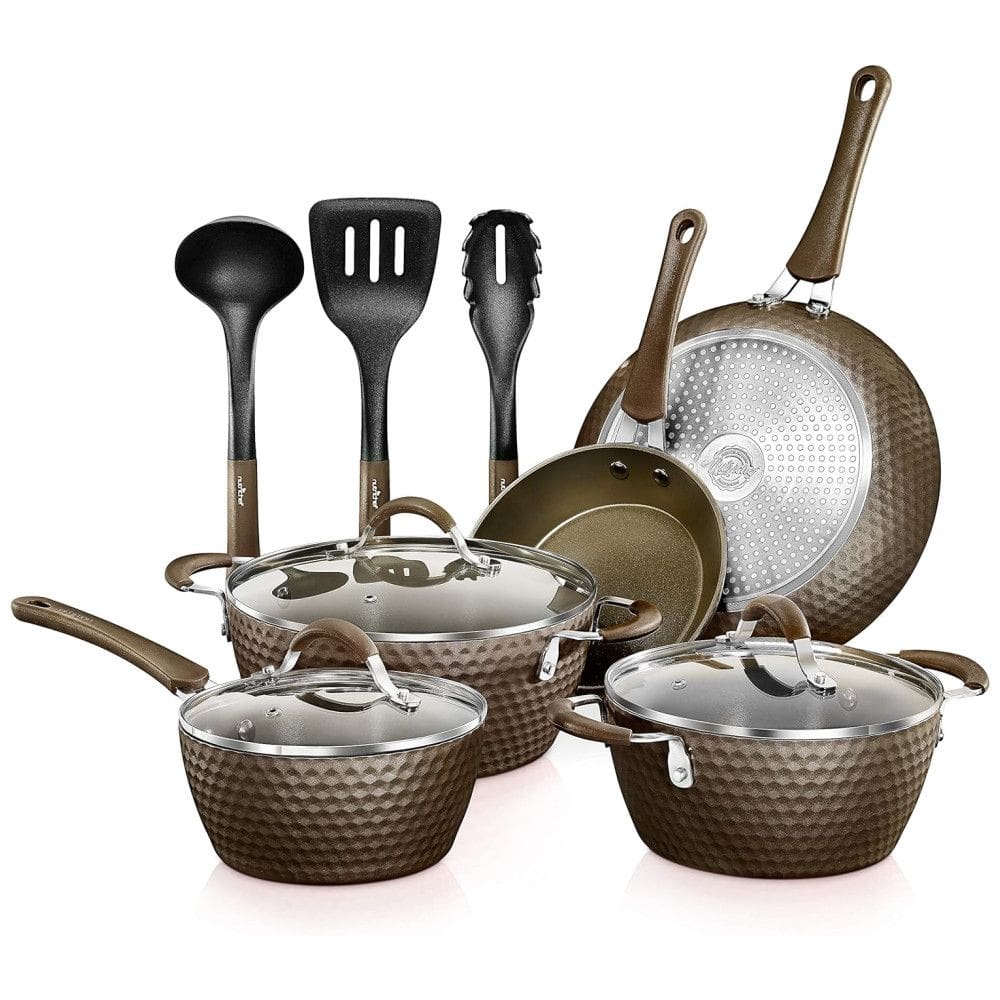 Conjunto de Panelas e Frigideiras Antiaderentes em Alumínio com Utensílios, 11 Peças, NutriChef NCCW11COF, Marrom