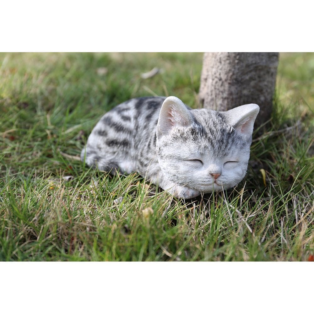 Escultura RUNADI Kitten Sleeping Grey Tabby Cat 18x11x8 cm