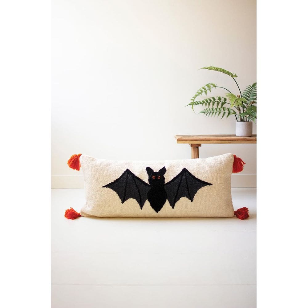 Almofada com gancho à mão KALALOU Halloween Bat 81x17x33 cm
