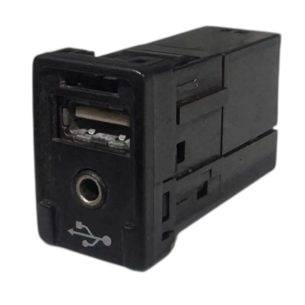 Entrada Conector Usb Auxiliar Tomada Hilux 2022 861900K100
