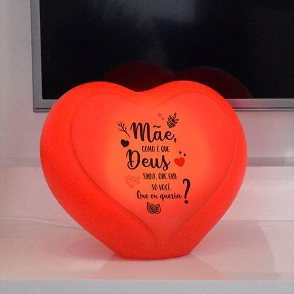 Coração Radiante: Luminária Vermelha Para Iluminar Momentos De Amor E Romance