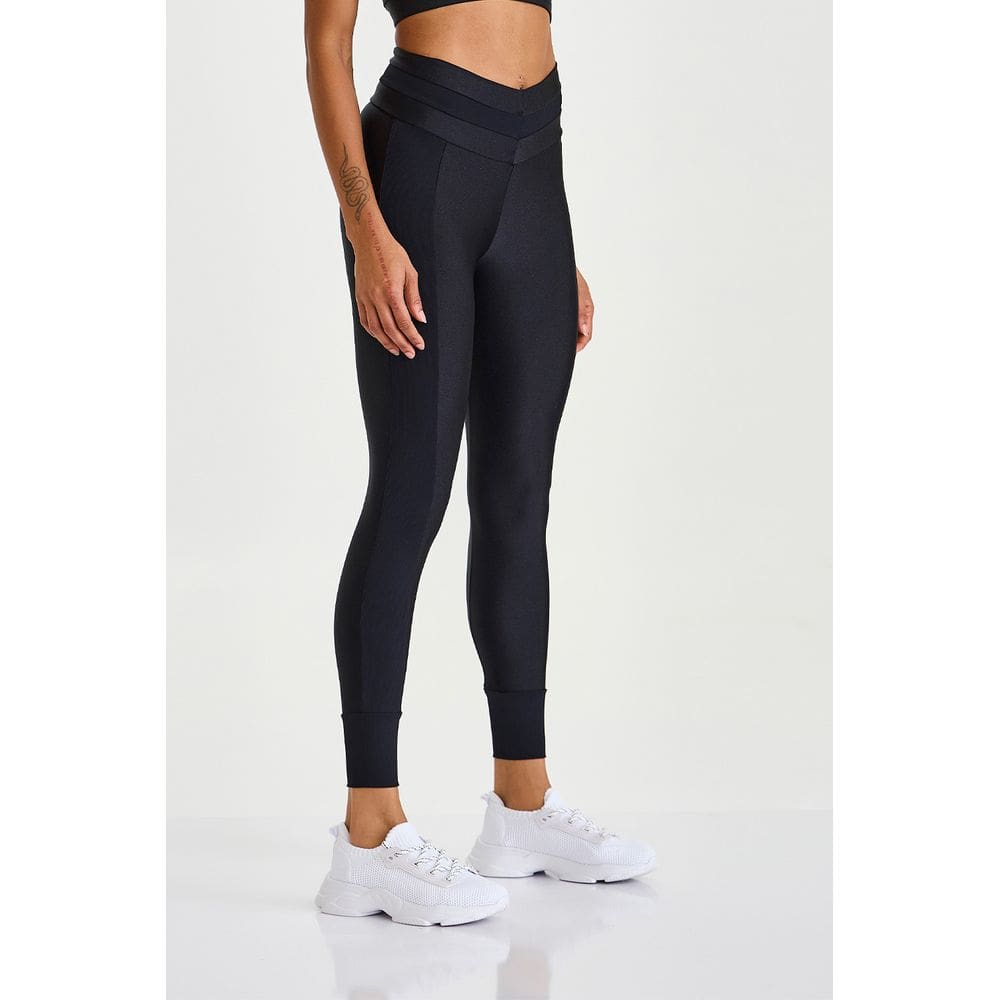 Legging Adaptiv com Punho e Afina Cintura Cajubrasil Preto