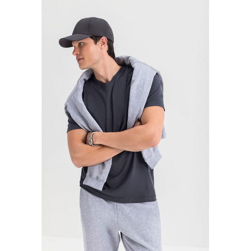 Camiseta masculina em malha Essendi Camiseta masculina em meia malha Essendi