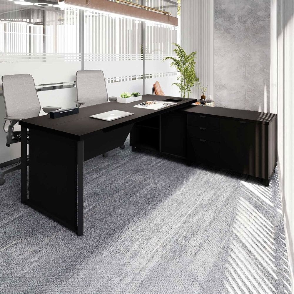 Mesa de Escritório Diretor em L 180cm com Armário Lateral e Caixa de Tomadas Corporate Preto