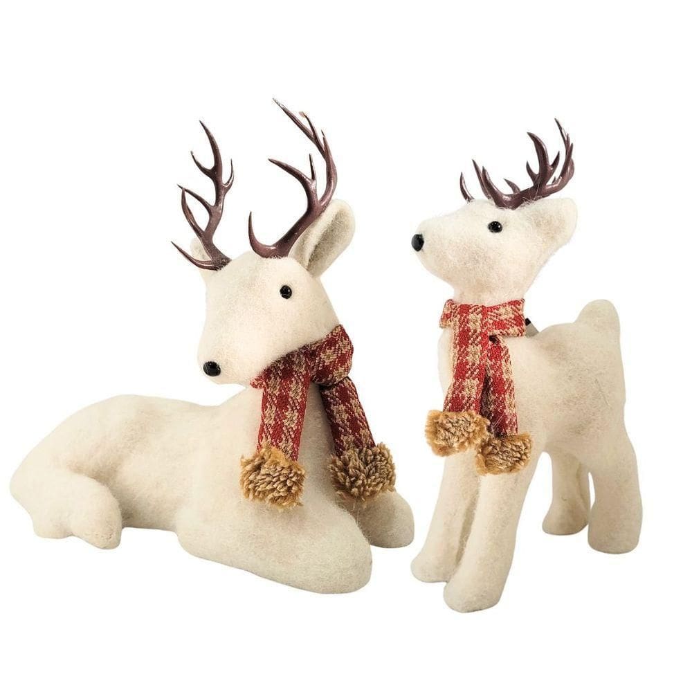 Jogo 2 Renas Decorativas Natalinas Pelúcia Creme Em Pé E Deitada Cachecol Xadrez Vermelho E Marrom 24cm