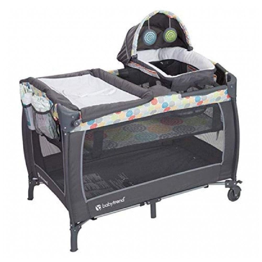 Berço Cercado Portátil com Dossel e 2 Brinquedos de Pelúcia, Baby Trend Funfetti, Preto