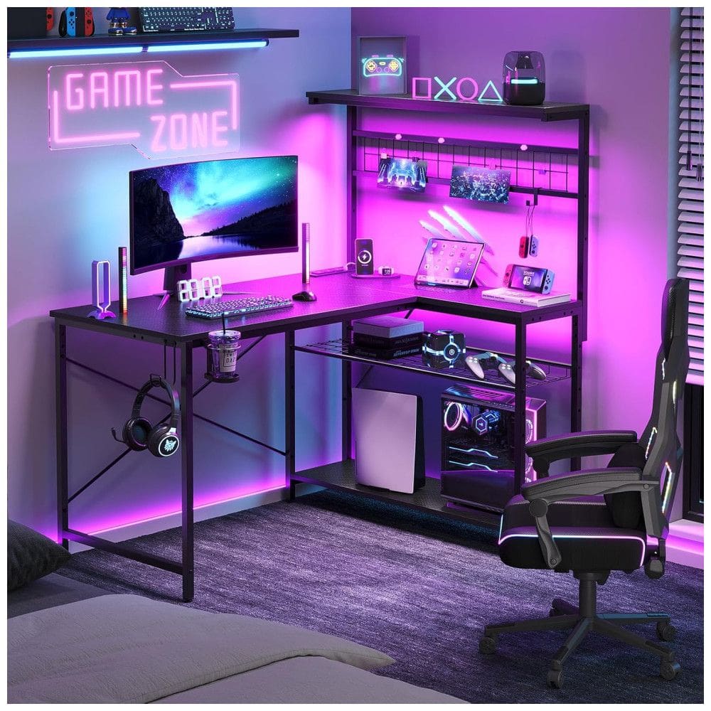 Mesa Gamer de Fibra de Carbono, 42” 106 cm com Gancho para Fone de Ouvido, Luz LED, Porta-Copos, Tomadas, Mesa de Canto Reversível