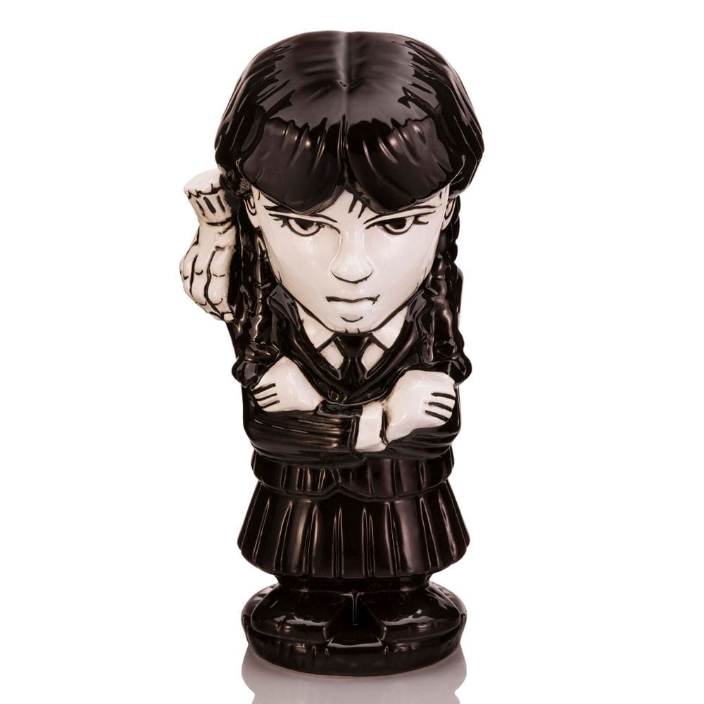 Caneca Geeki Tikis the Addams Family Wednesday 325 ml de cerâmica