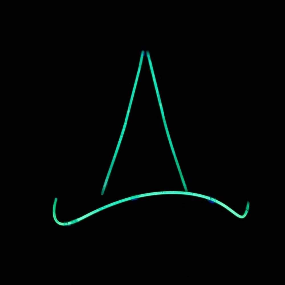 Chapéu de fantasia Glowman Glowman Witch 100% poliéster com bastões luminosos