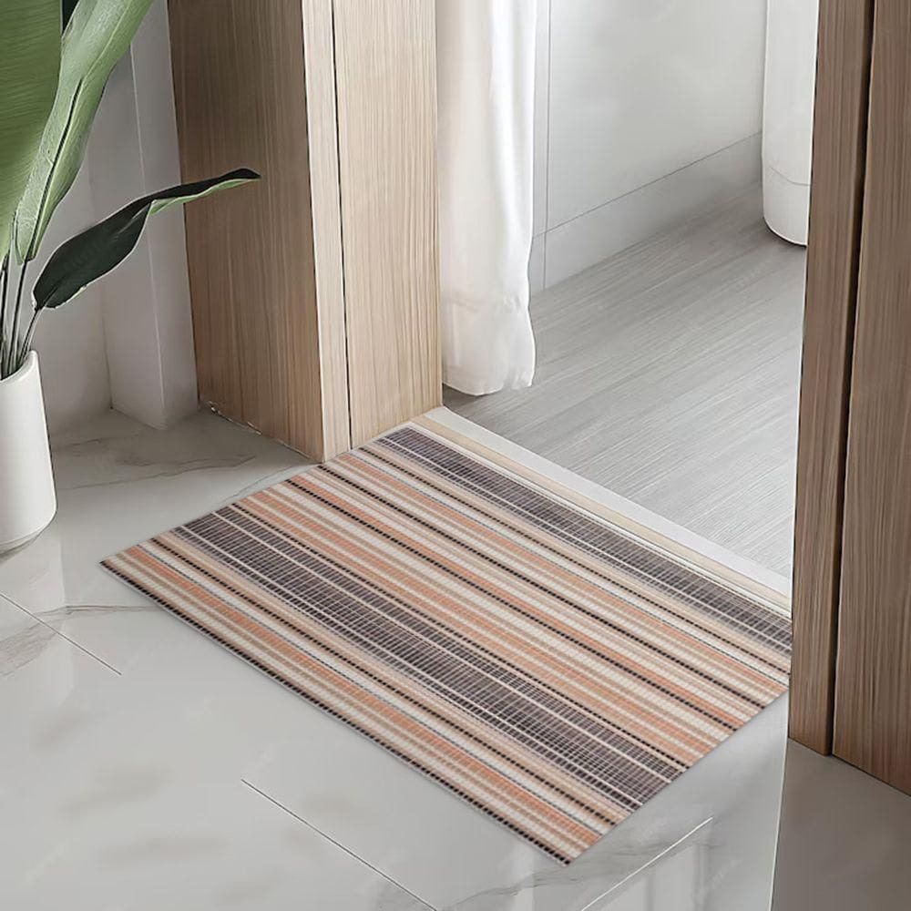 Tapete Passadeira Capacho Emborrachada Antiderrap. 0,65x1,00 Listrado Preto Marrom