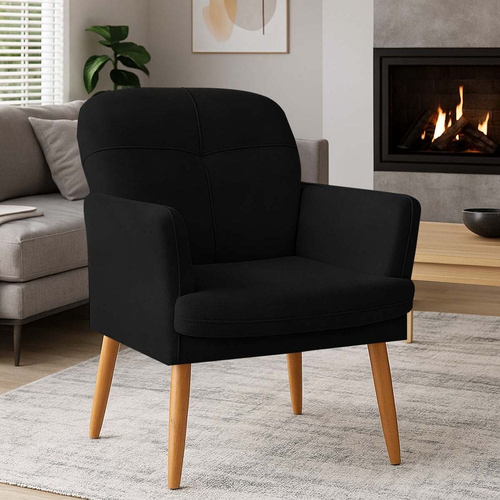 Poltrona Milli com Pés Palito em Madeira Eucalipto Preto