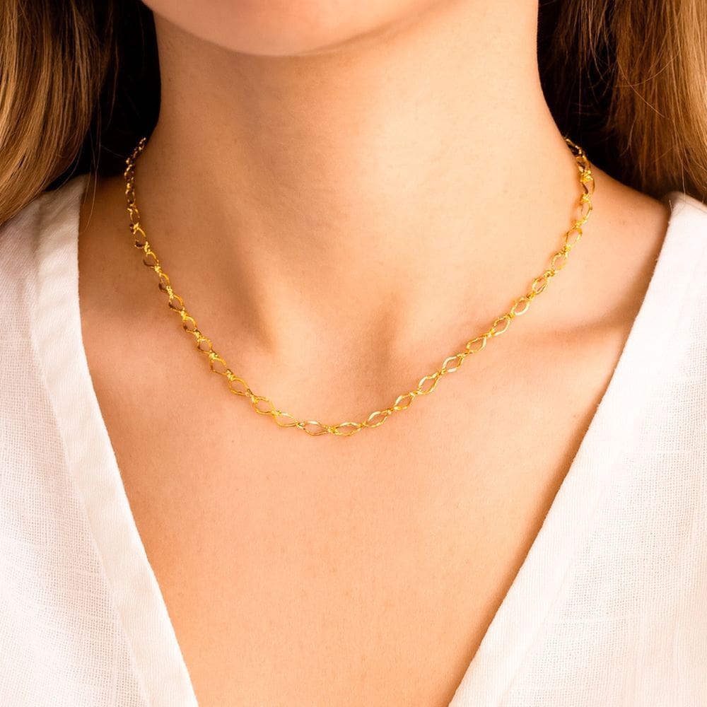 Colar Choker Elos Torcidos Banhado a Ouro