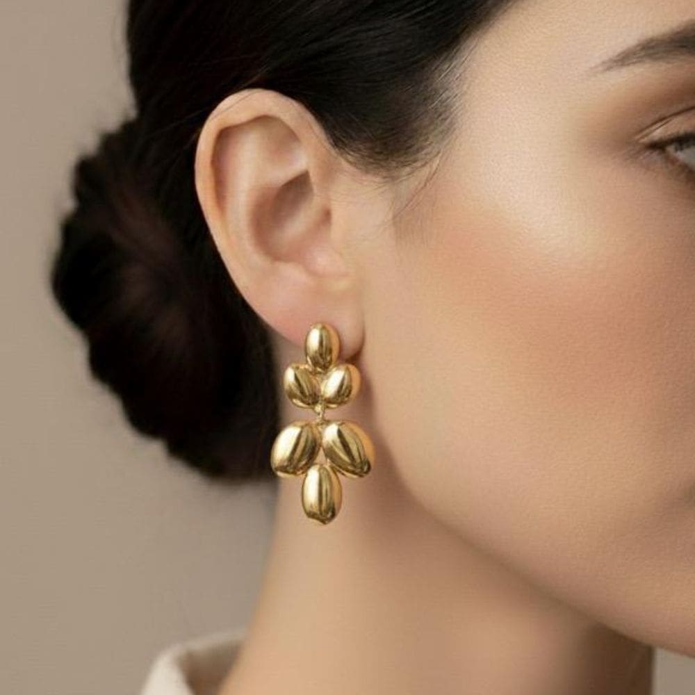 Brinco Longo Folhas Lisas Banhado a Ouro