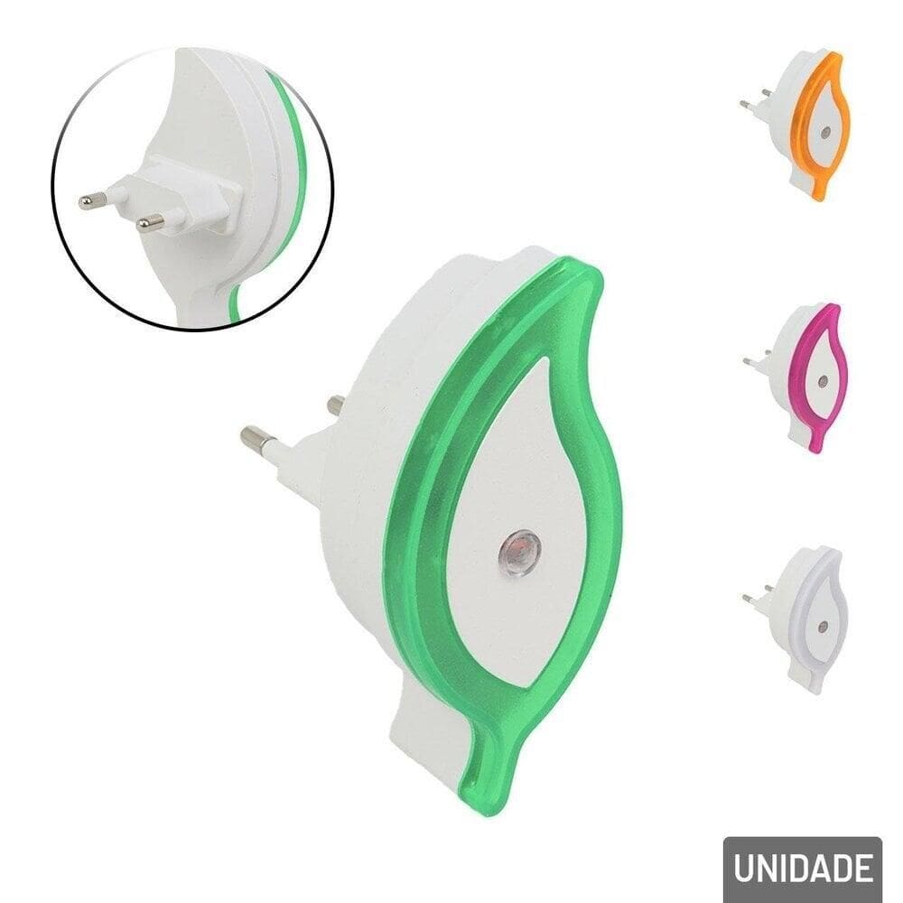 Luminária de Tomada Bivolt e Sensor Folha - Tudo em Caixa