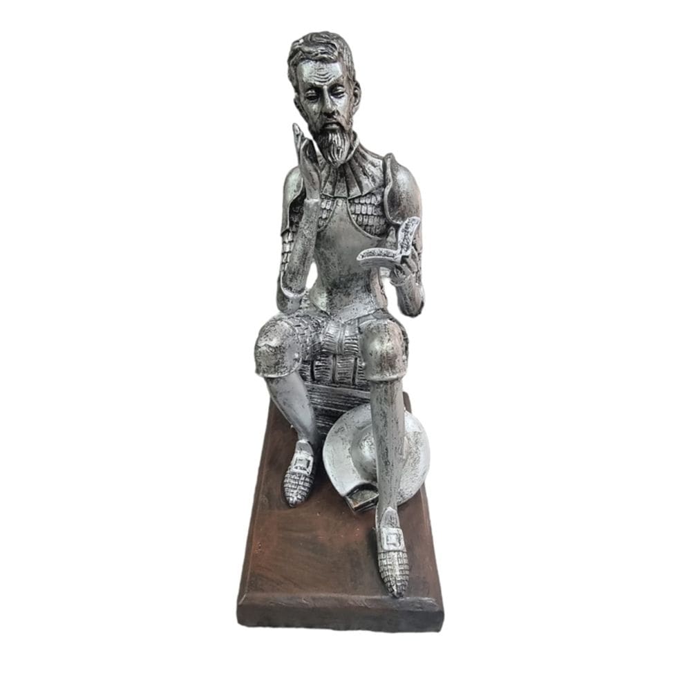 Figura decorativa Quixote De La Mancha em resina de alta qualidade