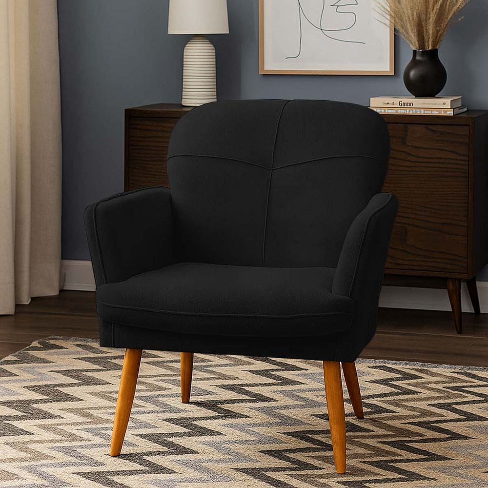 Poltrona Milli com Pés Palito em Madeira Eucalipto Preto