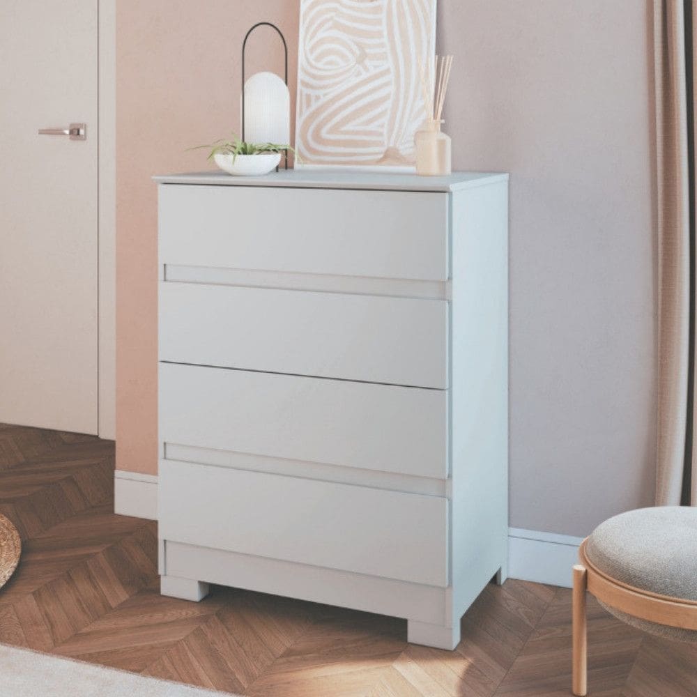 Comoda 4 Gavetas com Pes Maia Moveis Castro