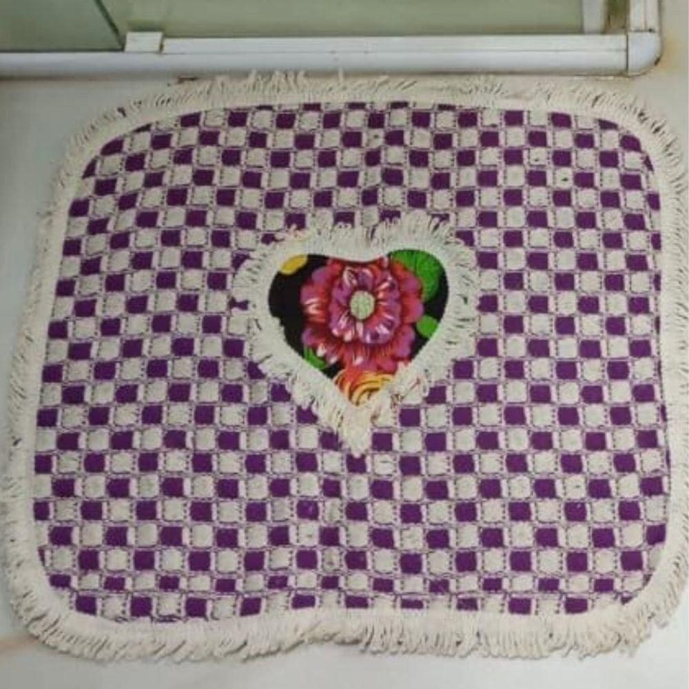 Kit 3 Peças Tapete Banheiro Xadrez Daminha Taolha De Piso Chão 50x40cm Roxo Com Estampa