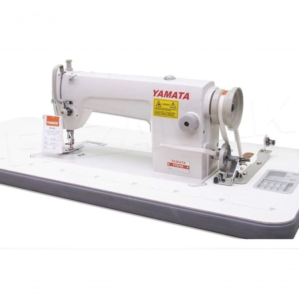 Máquina de Costura Reta Industrial Yamata Fy8700
