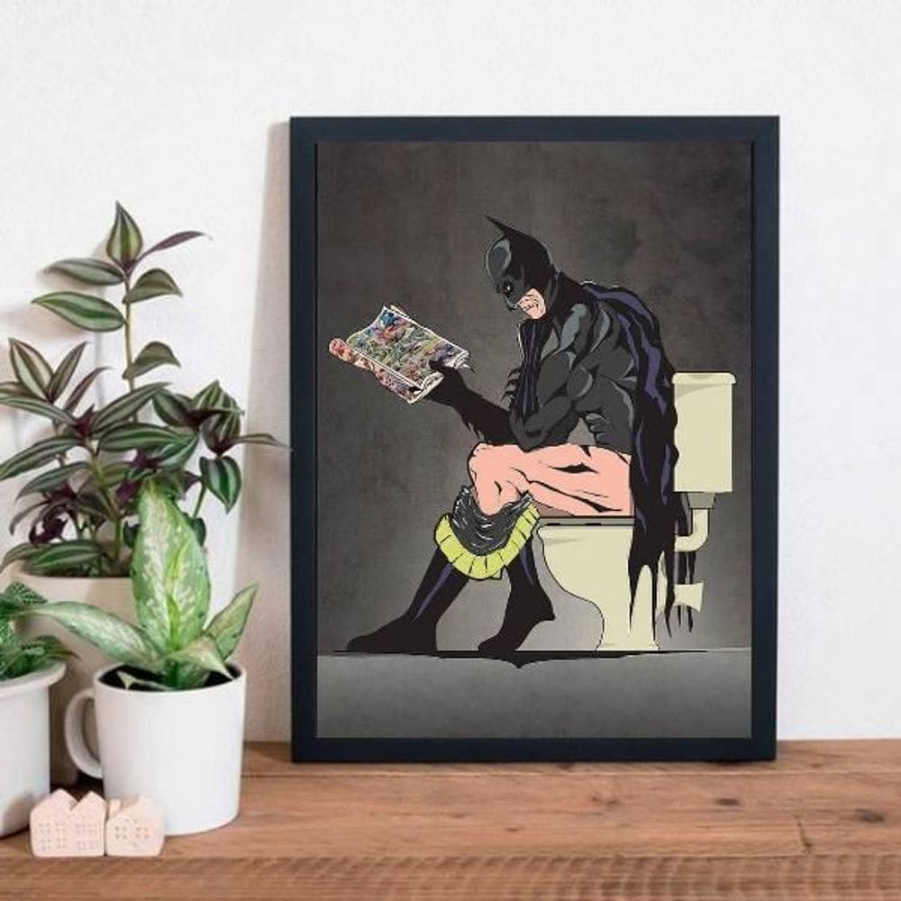 Quadro Batman no Banheiro 24x18cm com Vidro - Moldura Preta