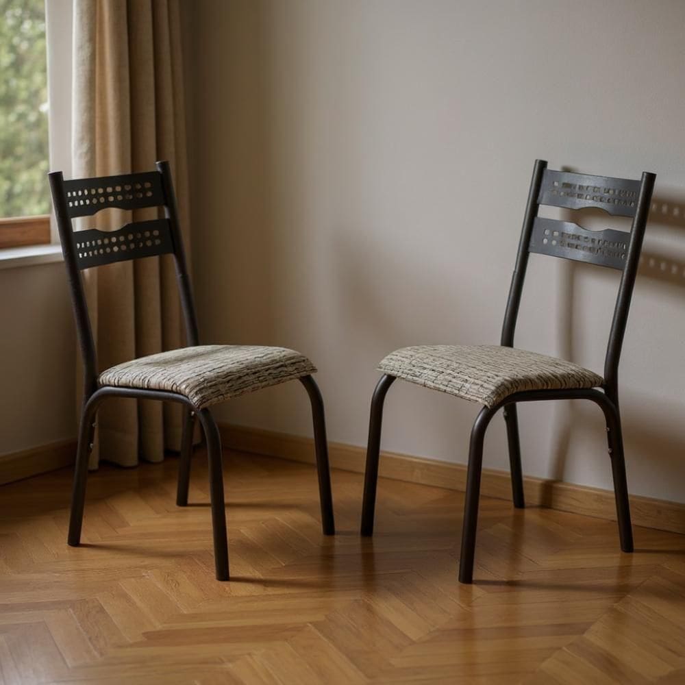 Kit 2 Cadeiras De Aço Com Assento Estofado Luna - Preto E Manteiga