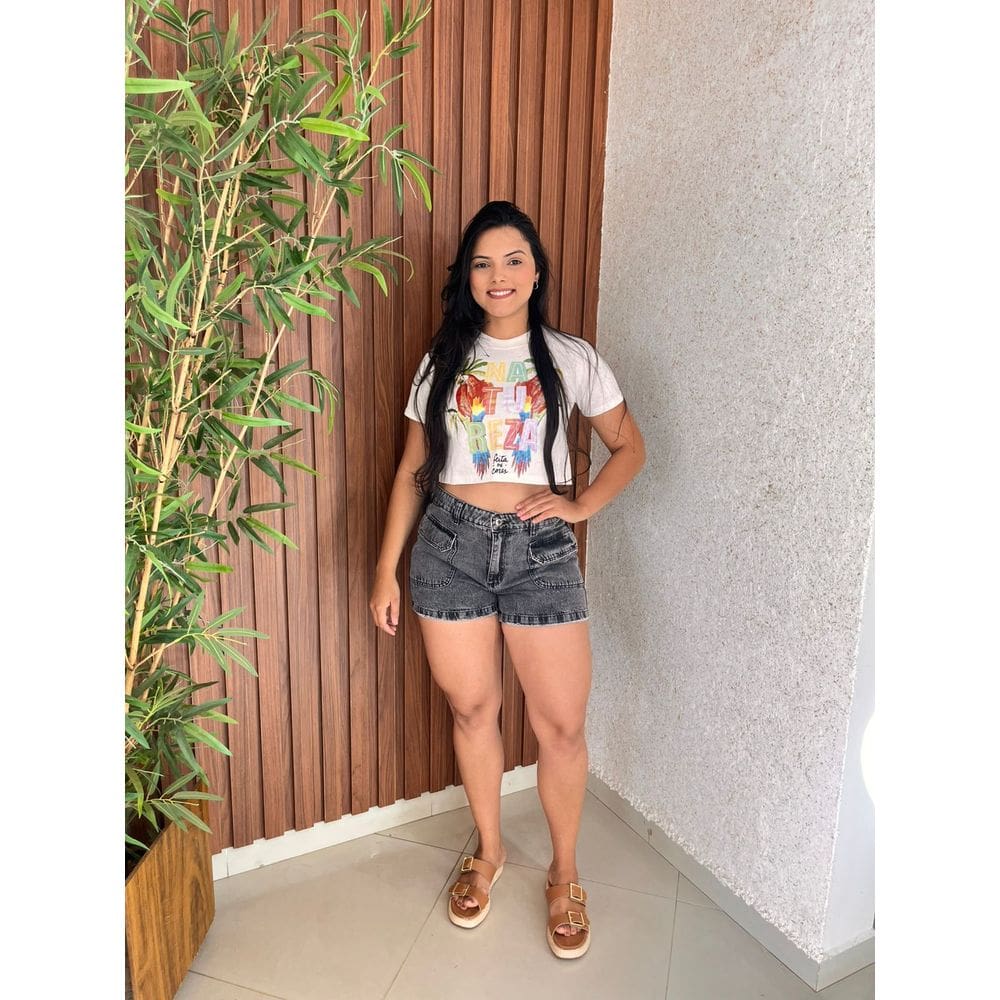 Short Feminina Cargo Curto Jeans Preto Barra Feita Crisconf