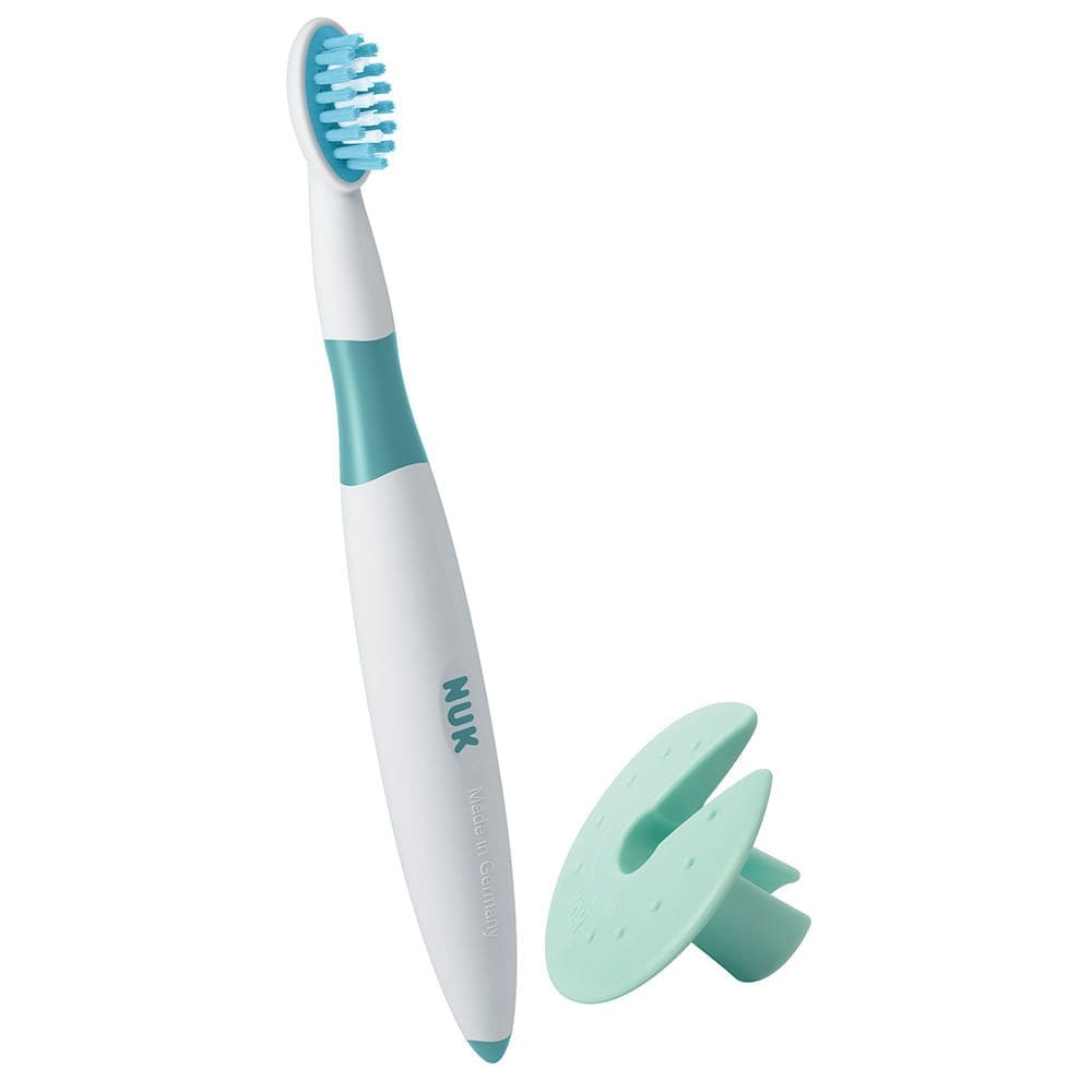 Escova Dental Infantil Nuk 12+ Meses com Protetor Cores 1 Unidade