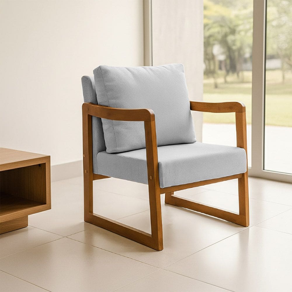 Poltrona Decorativa com Braço em Madeira Maciça Alice Linho Cinza