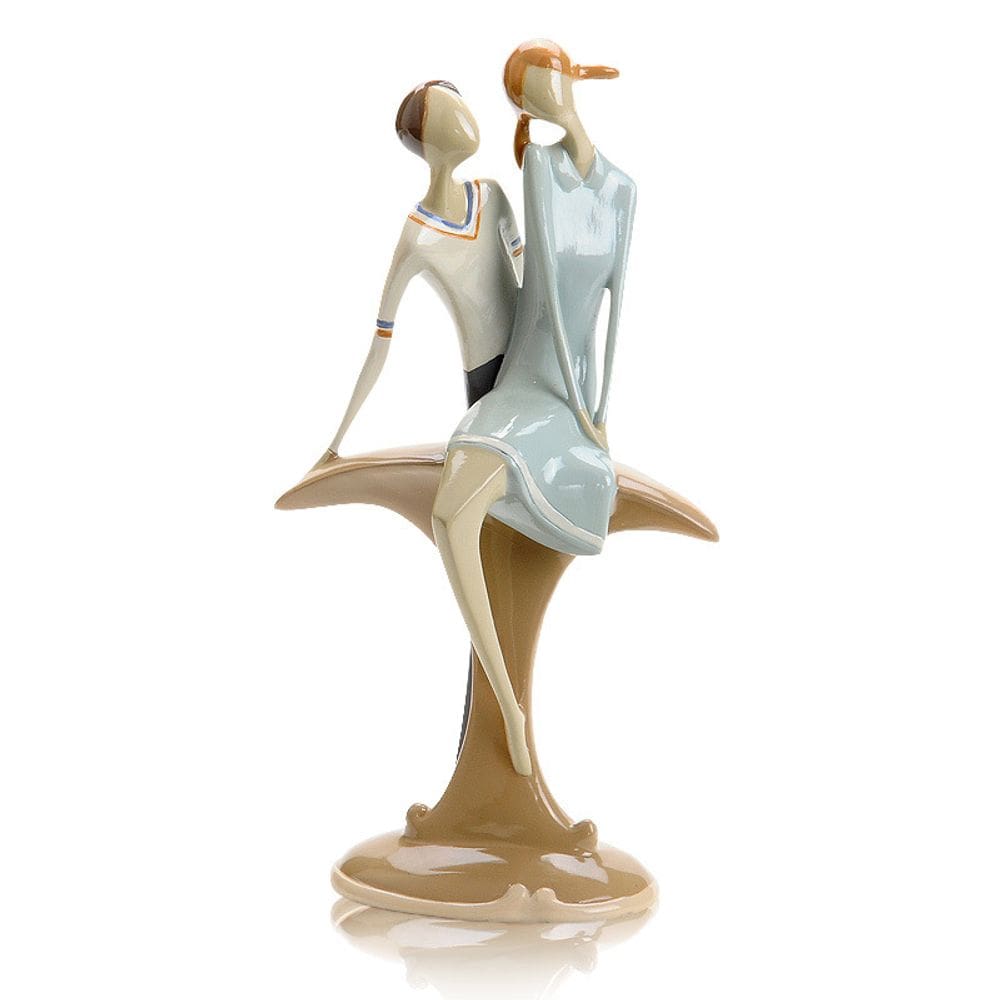 Escultura: figura de casal moderna, estilo europeu, resina de 20 cm
