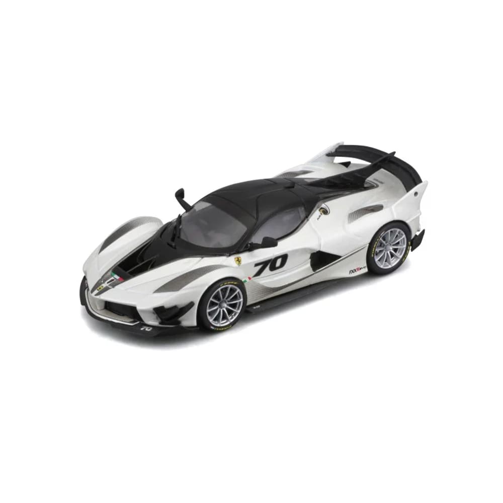 Miniatura Carro Ferrari FXX-K Evo 2017 1:43 BBurago