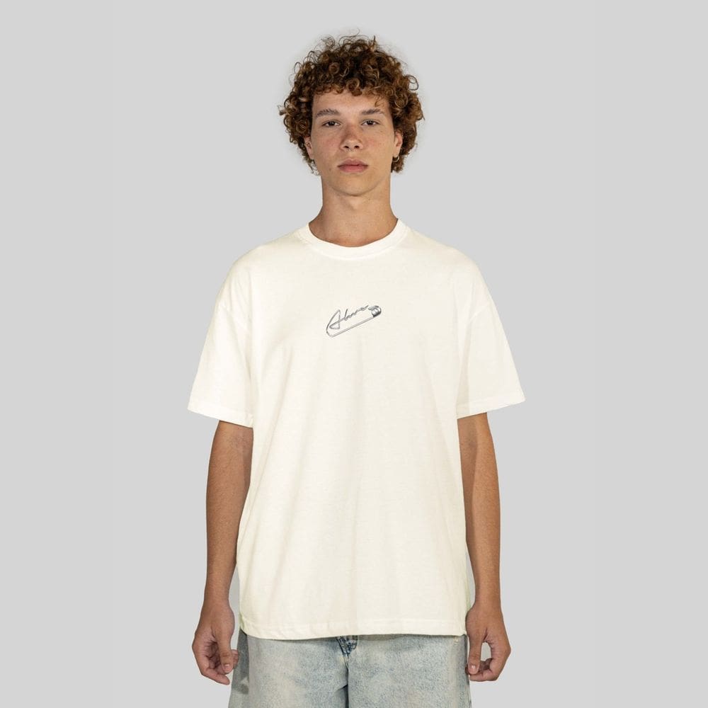 Camiseta Alive Clássica Pin Off White