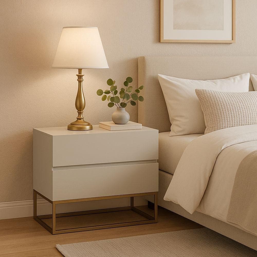 Mesa De Cabeceira Eros 60cm Estilo Industrial Base Dourado Off White