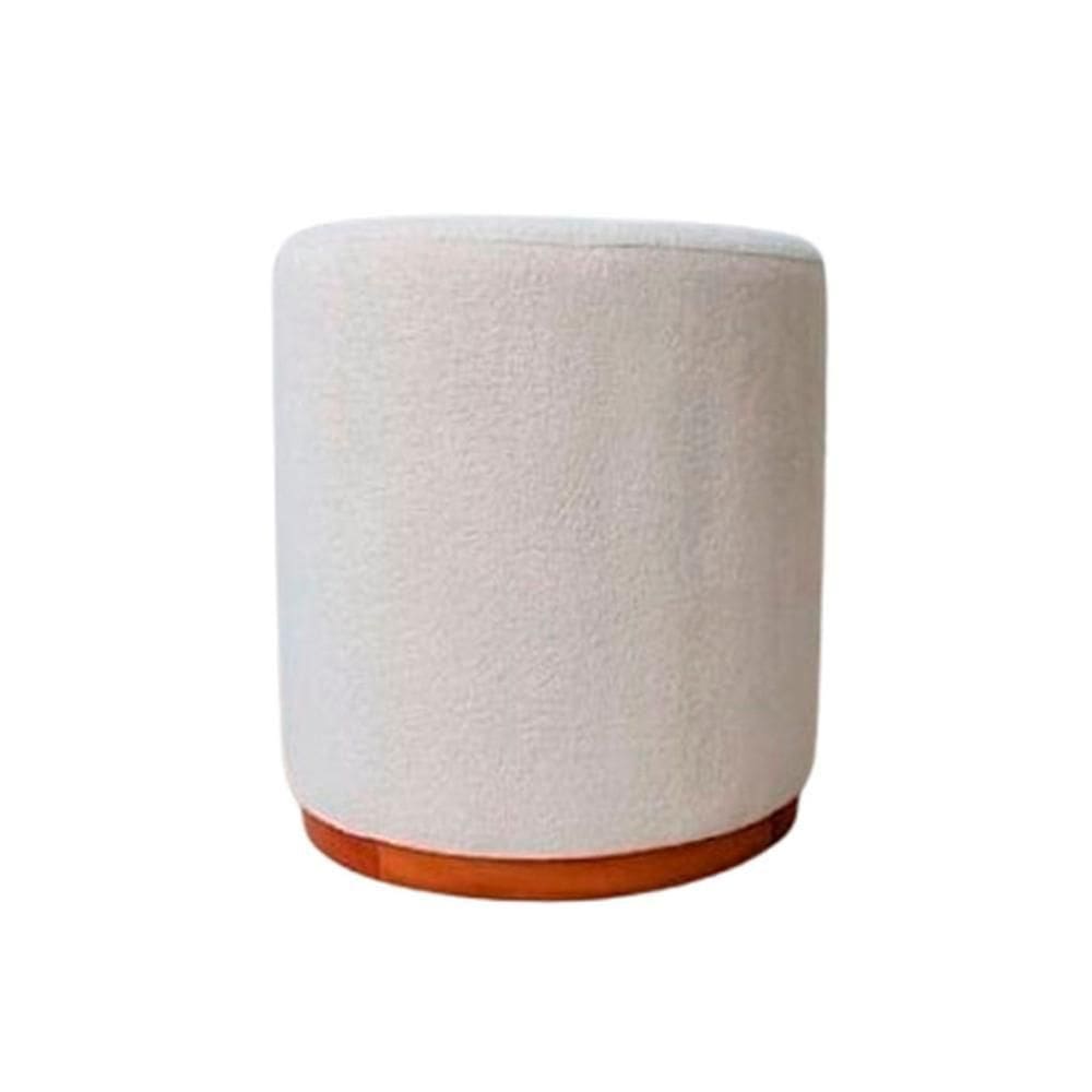 Puff Barcelona Decorativo Com Bouclé Off White E Base Madeira