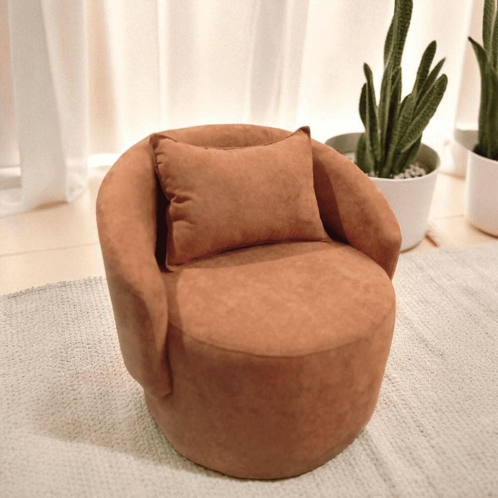 Poltrona Curva Orgânica Decorativa Escritório Sala E Recepção Com Almofada Bella Bouclé Terra Cota - Mabe Magazine