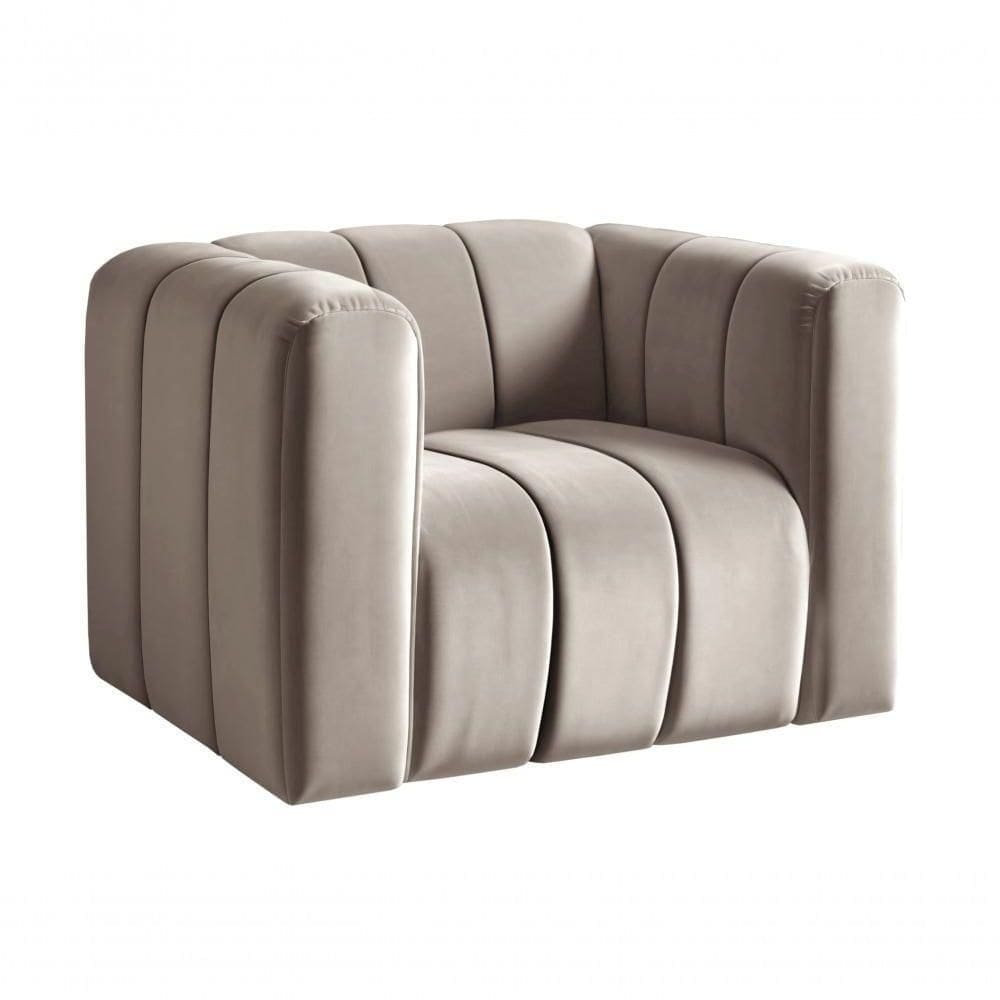 Poltrona Mona Decorativa Confortável Moderna Sala De Estar - Veludo Capuccino 250