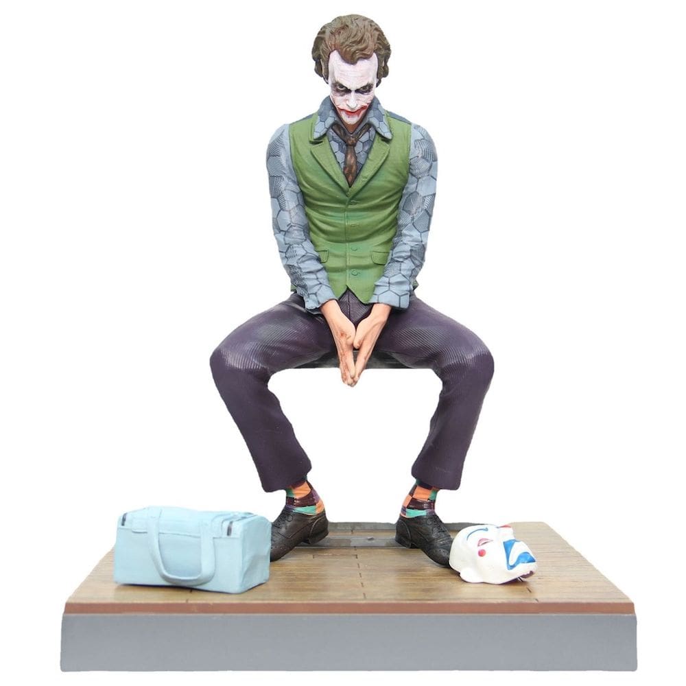 Coleção de brinquedos de figuras de anime Dark Knight Jokerss 28cm
