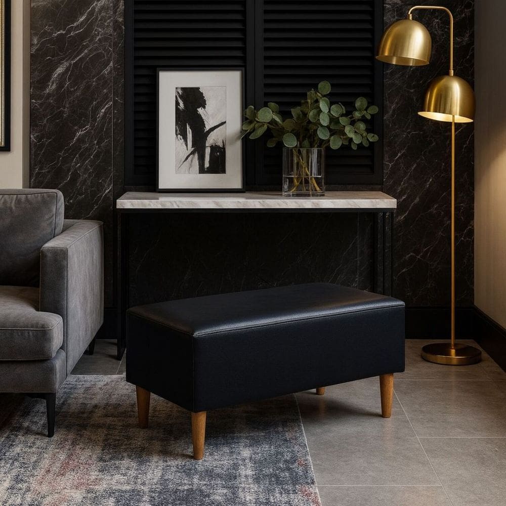 Puff Bela Manu Decor Missouri Couríssimo Preto