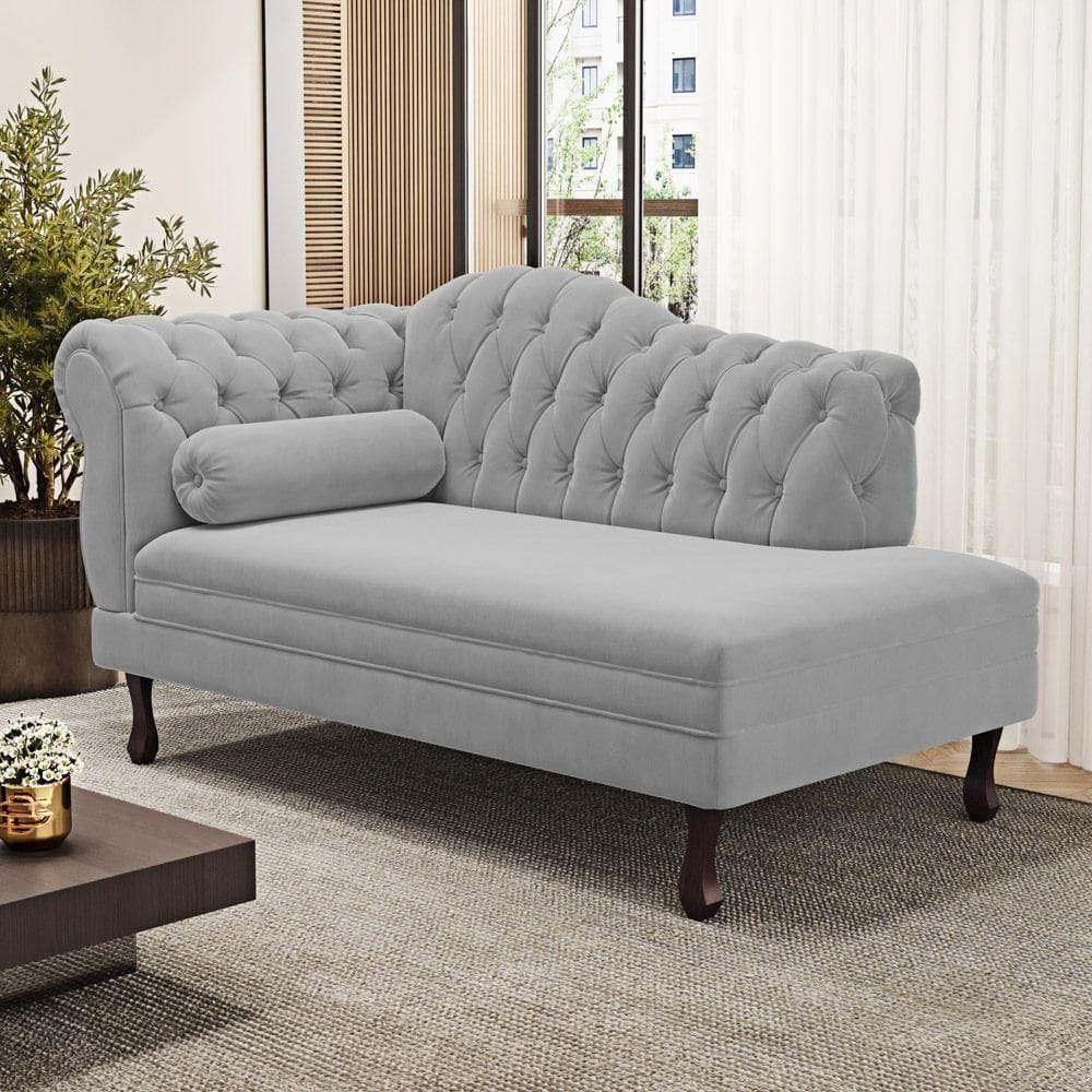 Divã Recamier Lavínia Clássico 120cm Capitonê Com Pés De Madeira Veludo Cinza Claro - Desk Design