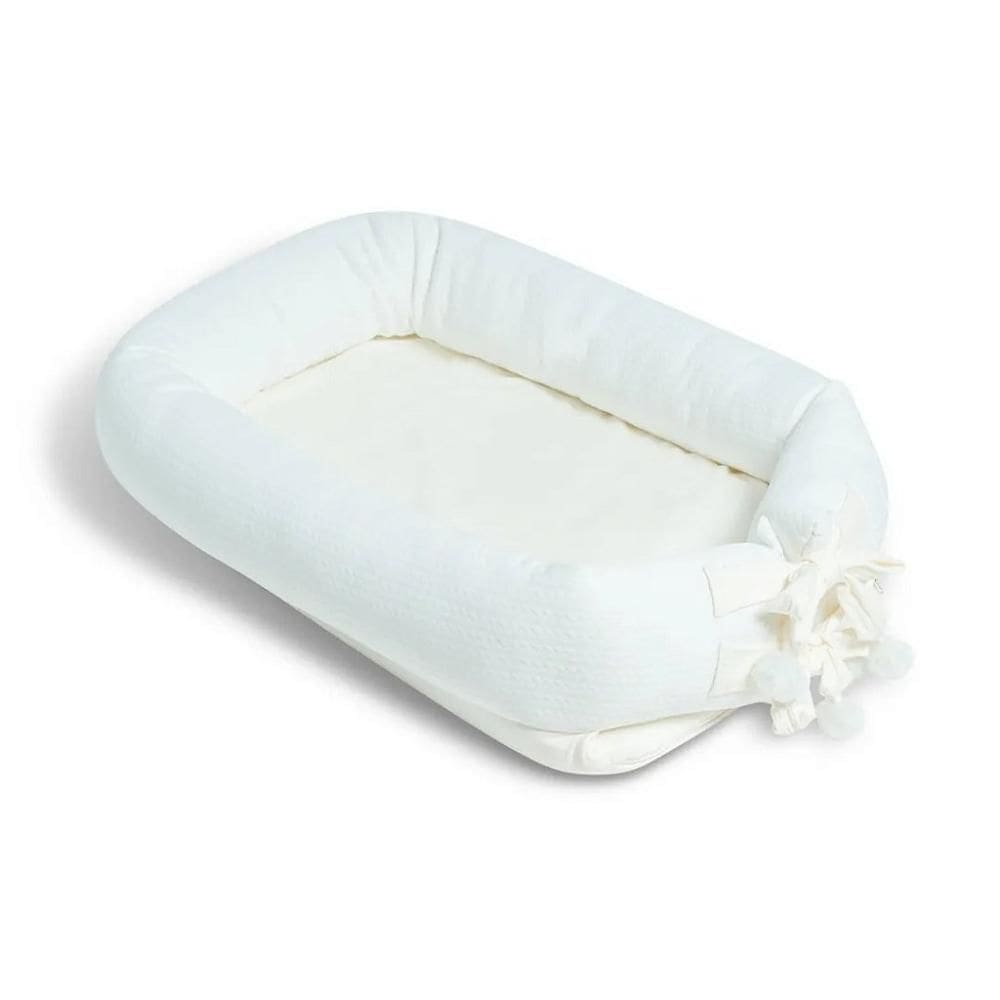 Ninho Redutor de Berço Hug Meu Primeiro Hug Off White