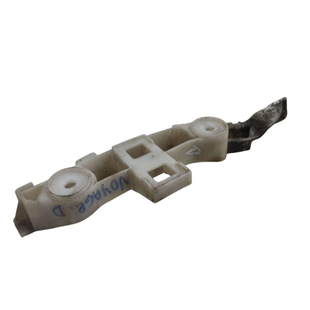 Guia Parachoque Dianteiro Direito Voyage 2012