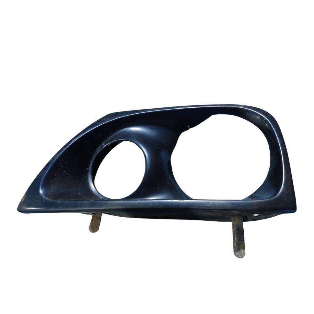 Máscara Farol Esquerdo Mitsubishi L200 Sport 2004