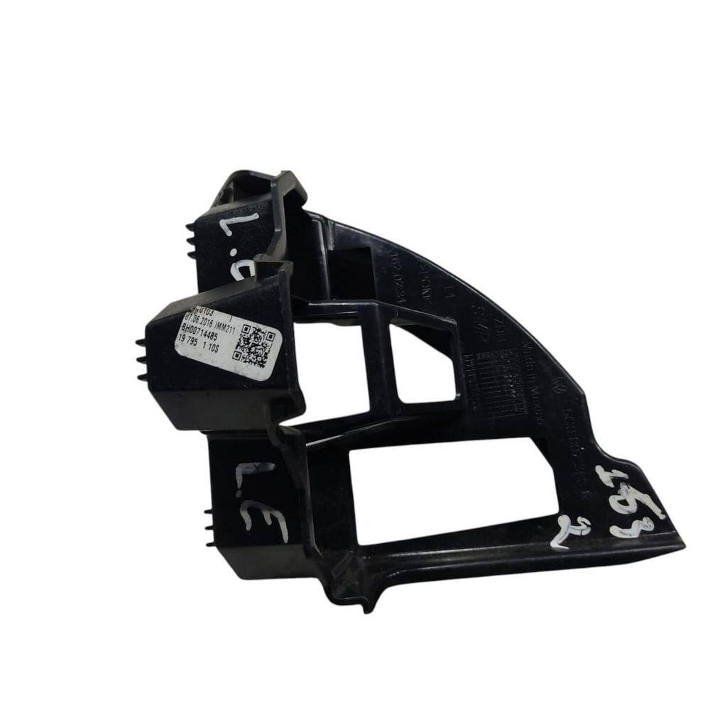 Guia Parachoque Traseiro Esquerdo Volkswagen Jetta 2017