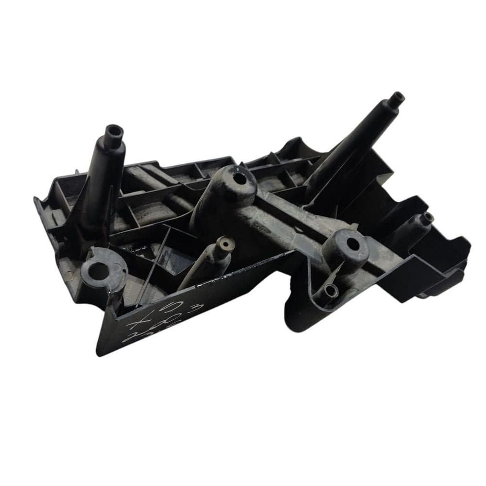 Suporte Acabamento Esquerdo Porta Malas Bmw X5 2005